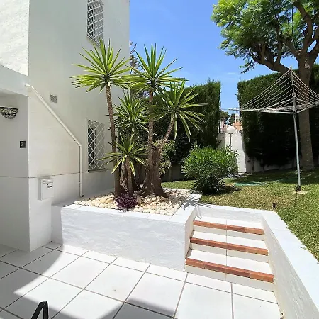 Refugio 2 Casasol * נרחה